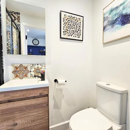 Chic And Spacious Apart With Parking Cergy Exterior photo