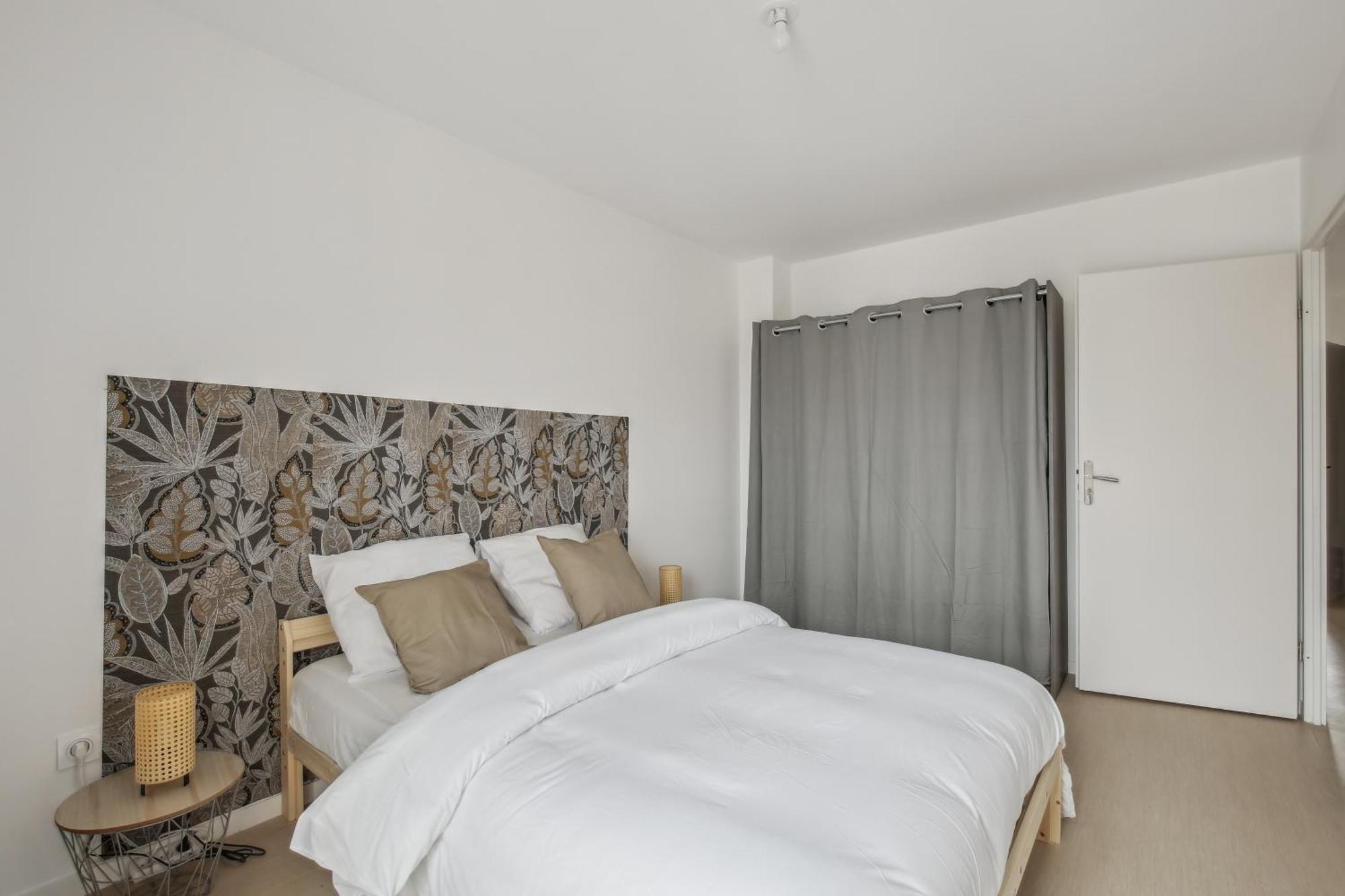 Chic And Spacious With Parking Appartement *